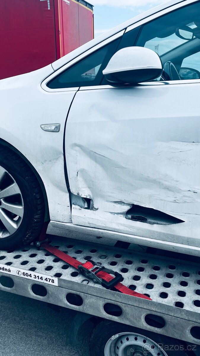 Opel Astra Havarované Pojízdné - 7