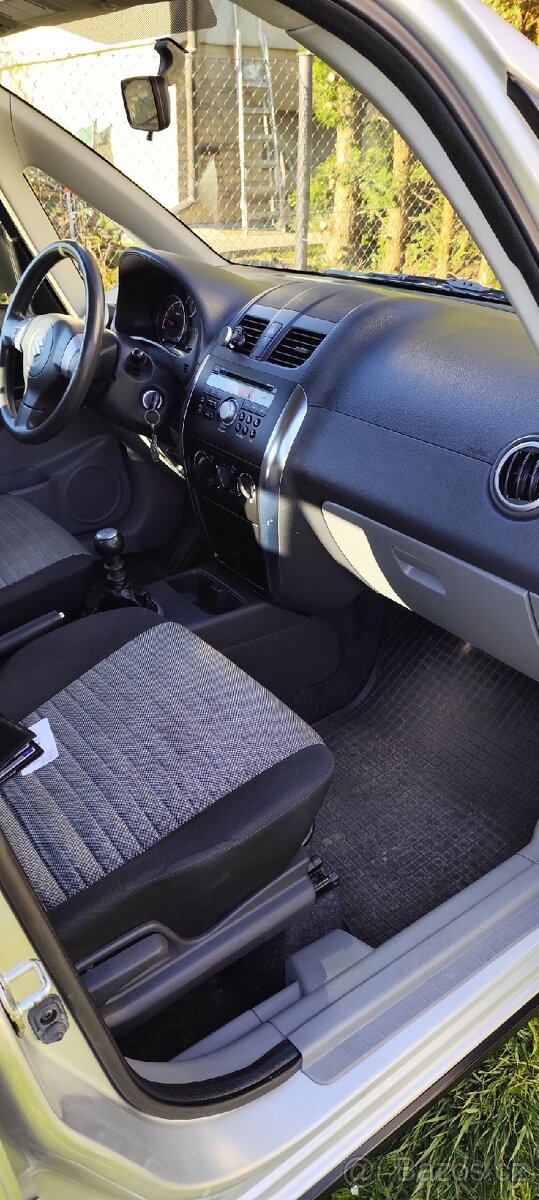 Suzuki SX4 - 7