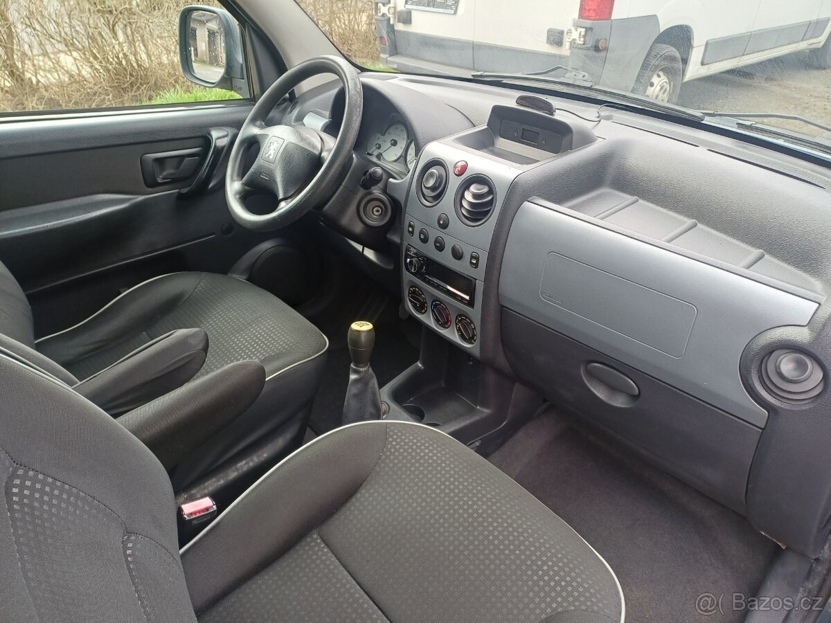 Peugeot partner 1.4 - 7