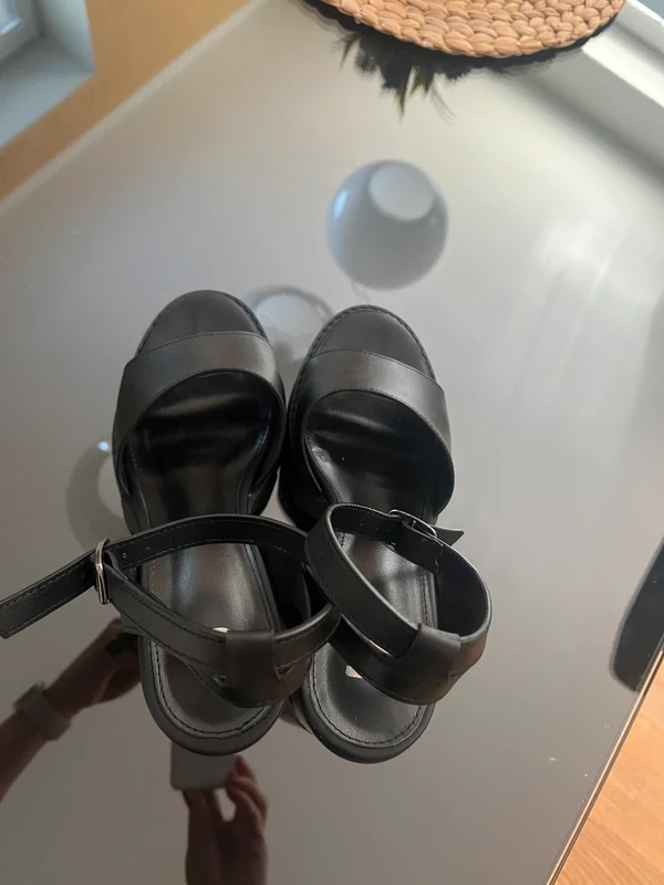 Nové Kožené sandály na platformě. vysoký podpatek, vel.40 - 7