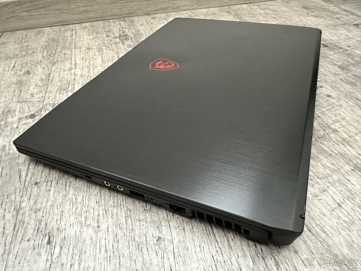 OBŘÍ 17.3” HERNÍ NOTEBOOK-MSI i5. 10gen/SSD/GTX/NOvÁ BAT - 7