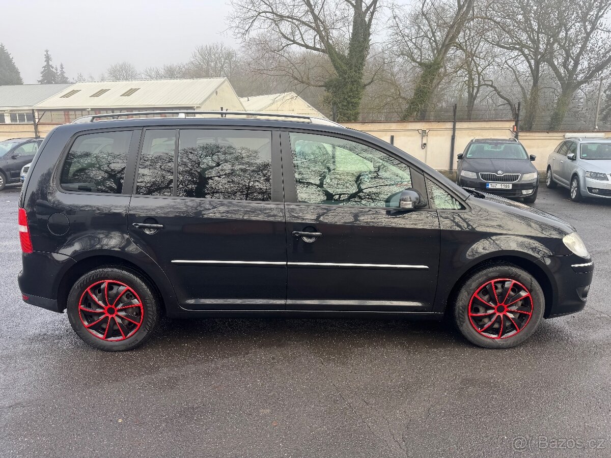 Volkswagen Touran 2.0 TDi FACELIFT MOŽNO NA SPLÁTKY - 7