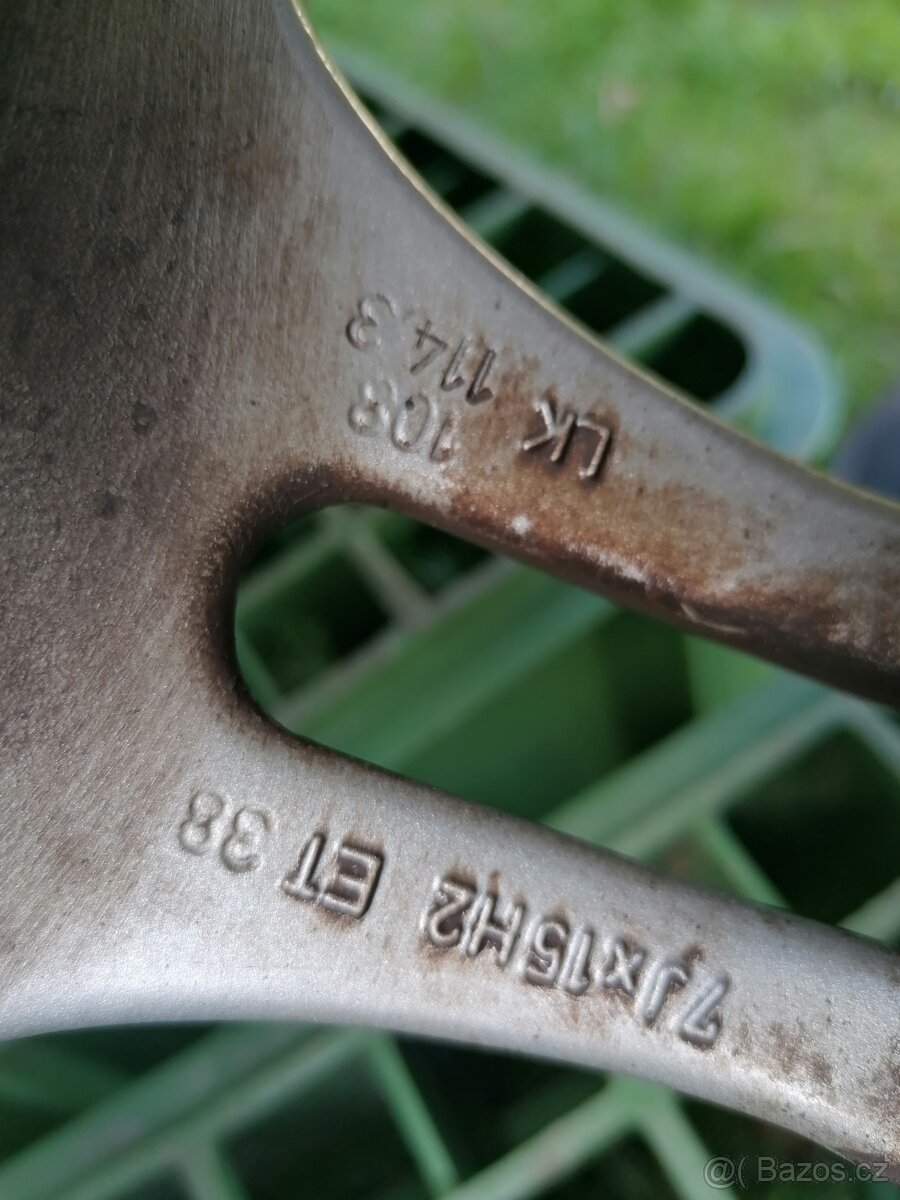 Alu 15 dvě rozteče 108 a 114,3 - 7