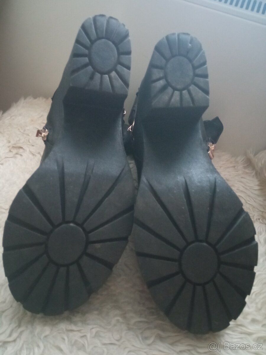 Dámské boty velikost 38 - 7