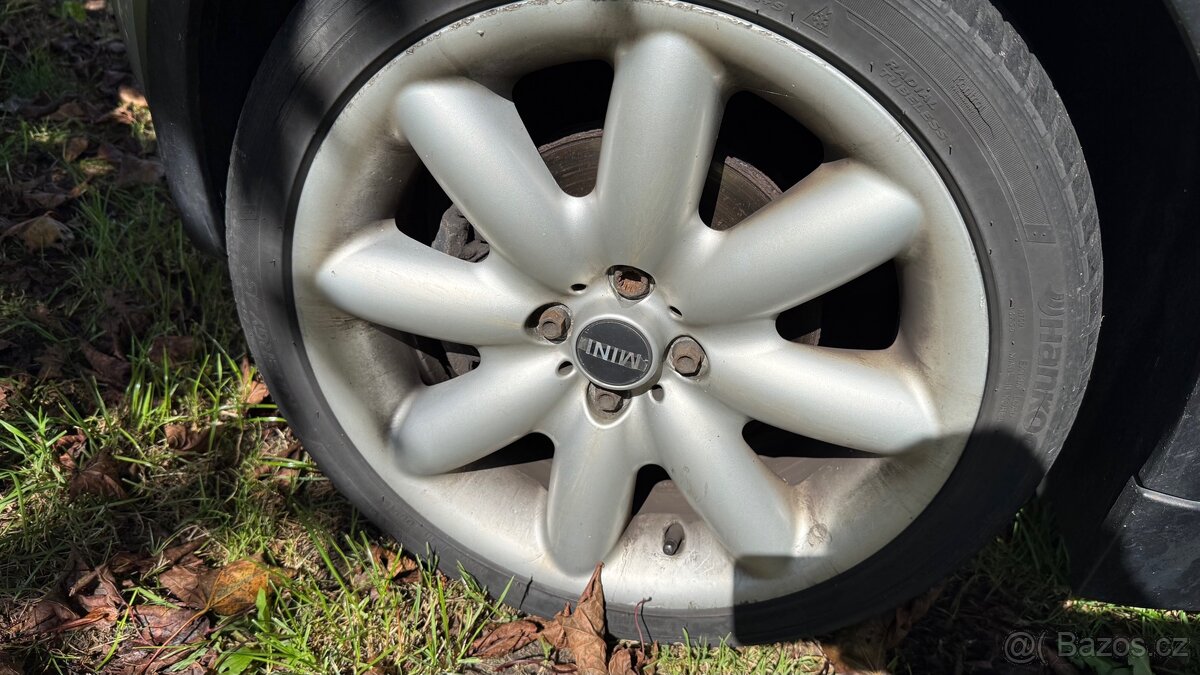 Mini Cooper 1,6 R50 85kW - 7