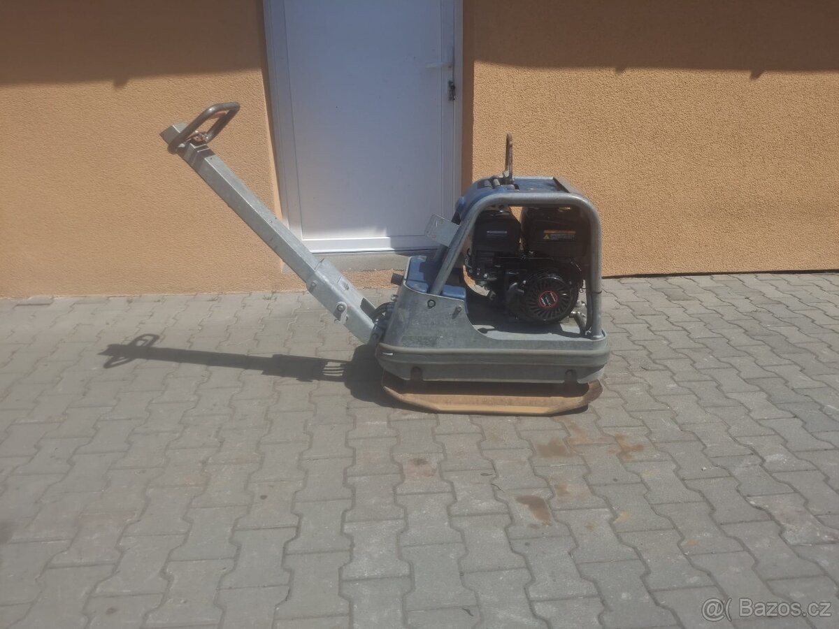 Vibrační deska Swepac FB225 30kN - 7