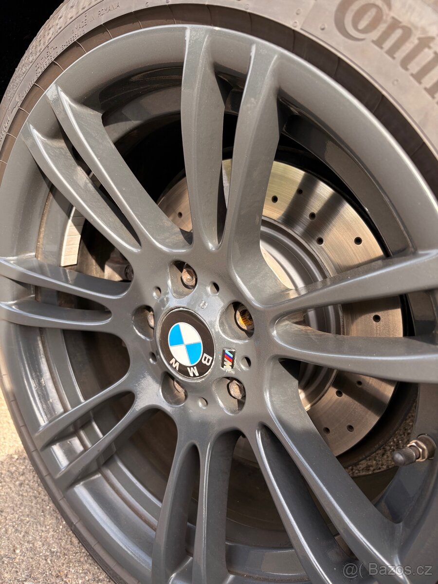 BMW e90 330i - 7