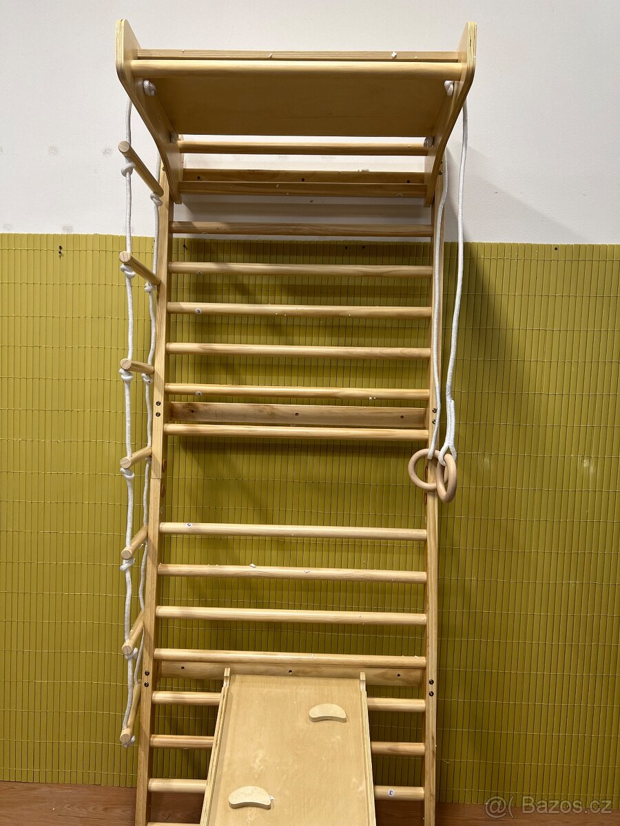 Perfektní dřevěná žebřina s doplňky – nová, nepoužitá, skvěl - 7