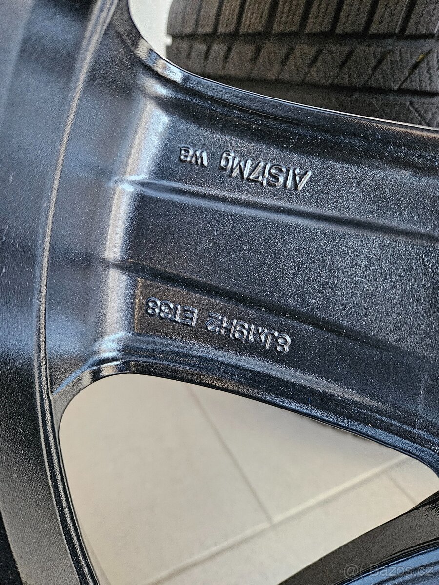 Orig. Mercedes GLC - Zimní 235/55/19 - Zánovní - 7