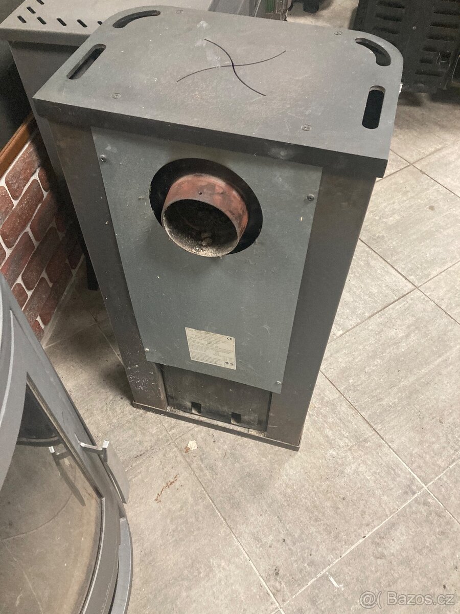 Prodám krbová kamna Thorma Meran - 7