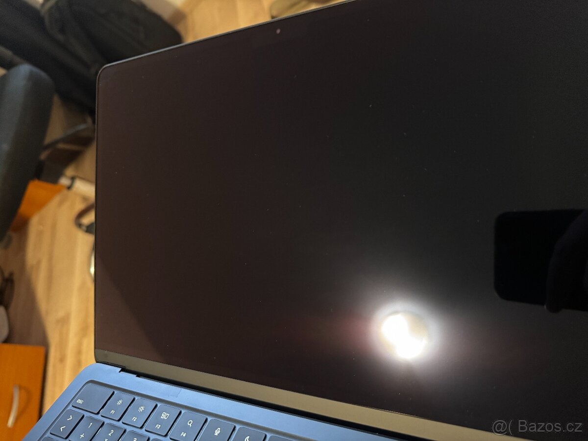 MacBook Air M3 24/512GB midnight, super stav - 7