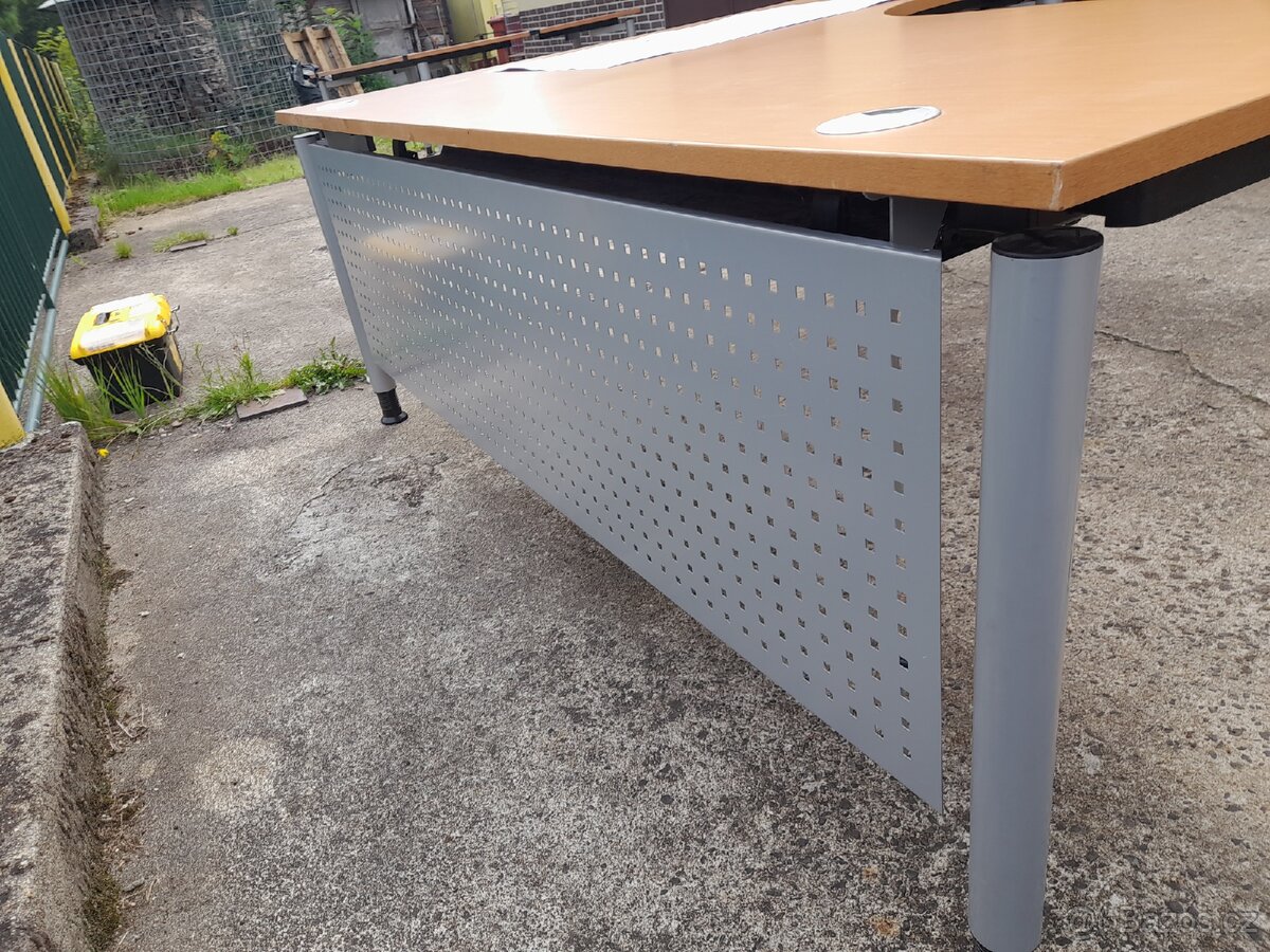 Rohovy psaci kancelarsky stul - 7