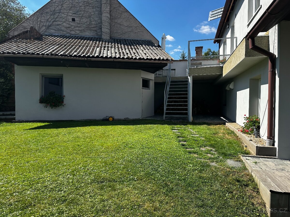 Prodám RD s komerčním prostorem v Libáni u Jičína - 7