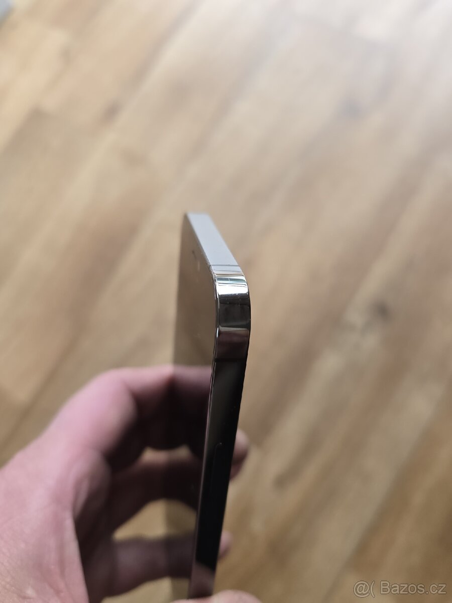 Apple iPhone 12 PRO - 7