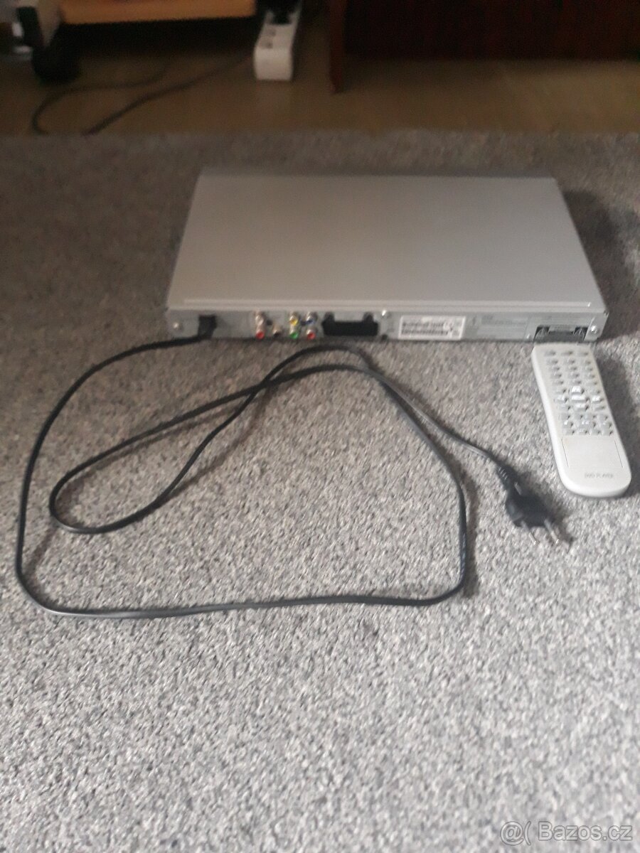 DVD PŘEHRAVAČ ZN. MAGNAVOX S OVLADAČEM - 7