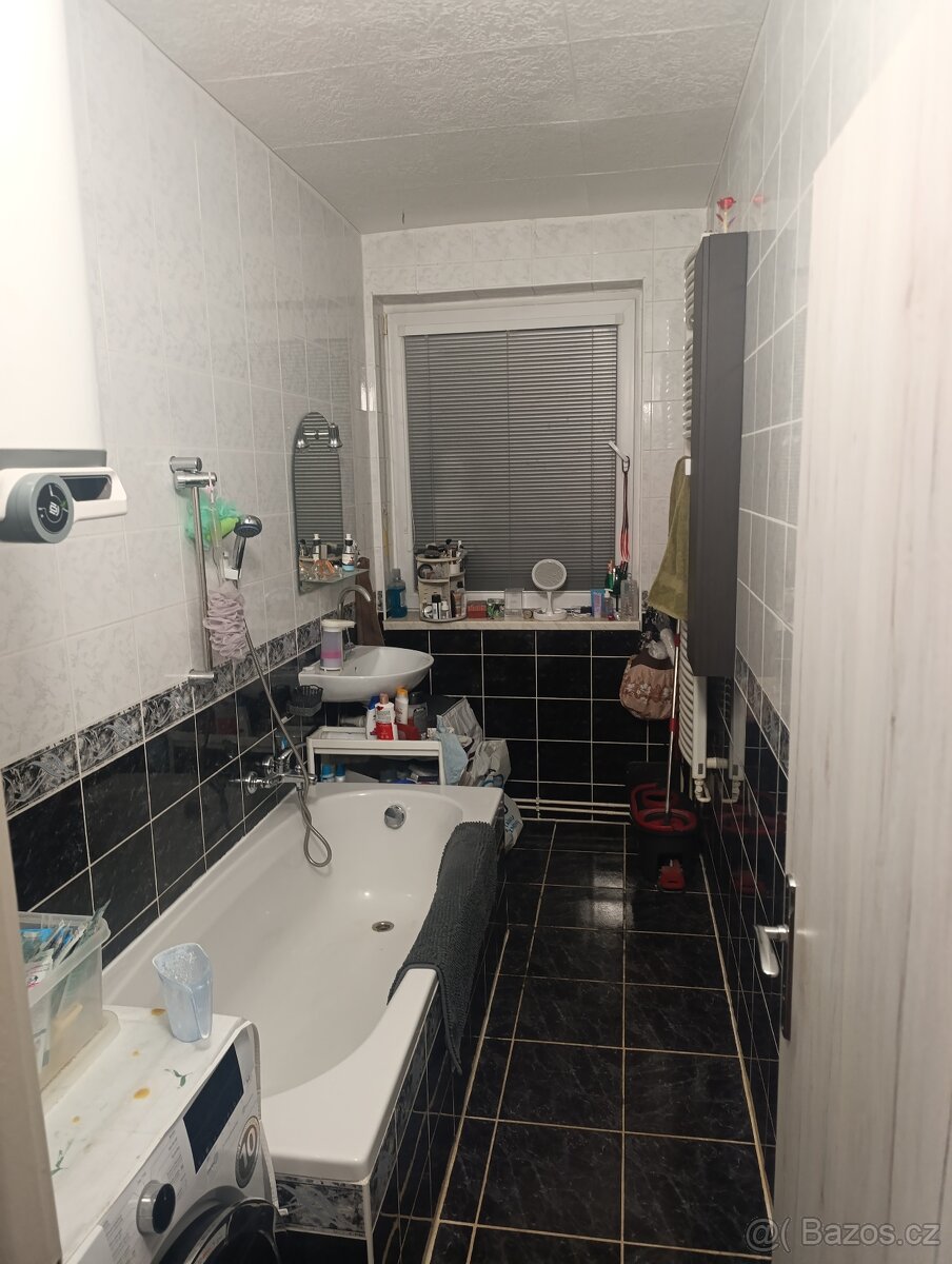 Pronájem bytu 3+1 Hradec Králové - 7