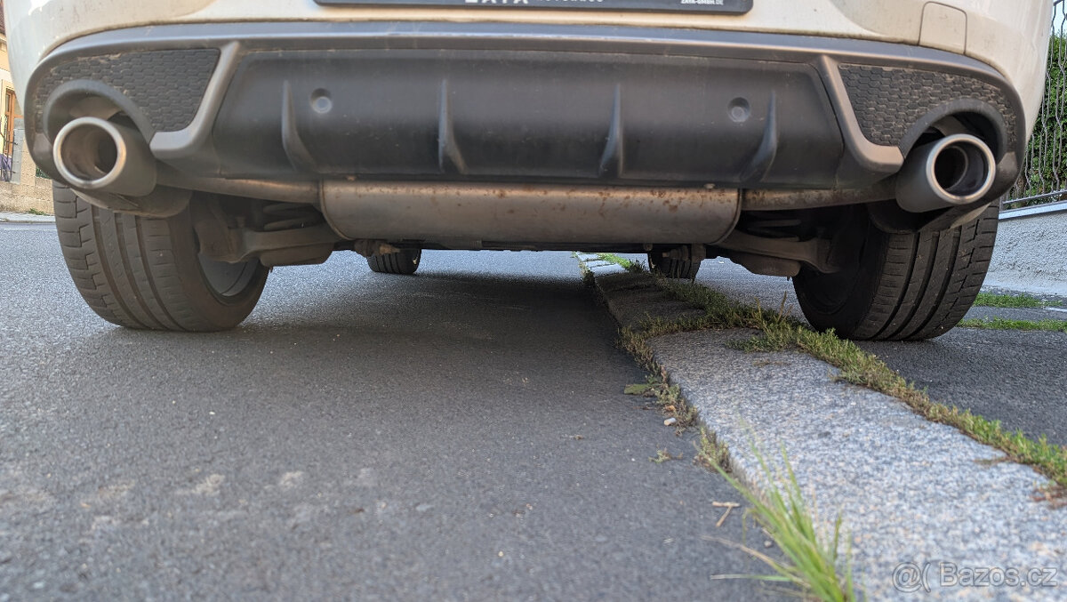 Volvo V40 D3 R-design - 7