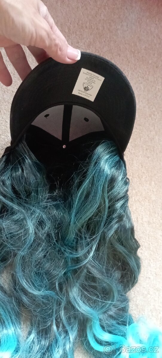 Nová kšiltovka s vlasy - 7