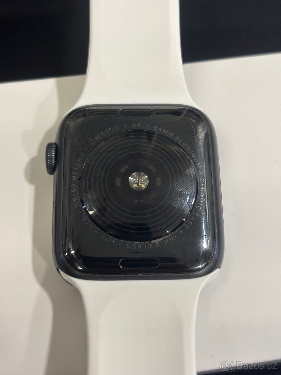 Apple Watch SE 44mm - 7