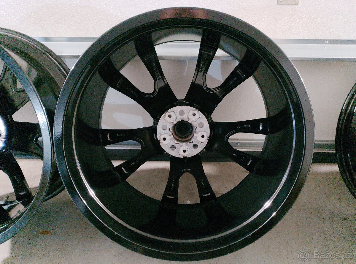 ORIGINÁLNÍ ALU KOLA BMW X7 STYLE 755M R22 M-PAKET - 7