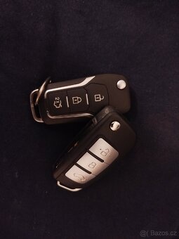 Ford Focus MK2 Ghia 1.6 85kW - NOVÁ STK + NOVÝ OLEJ - 7