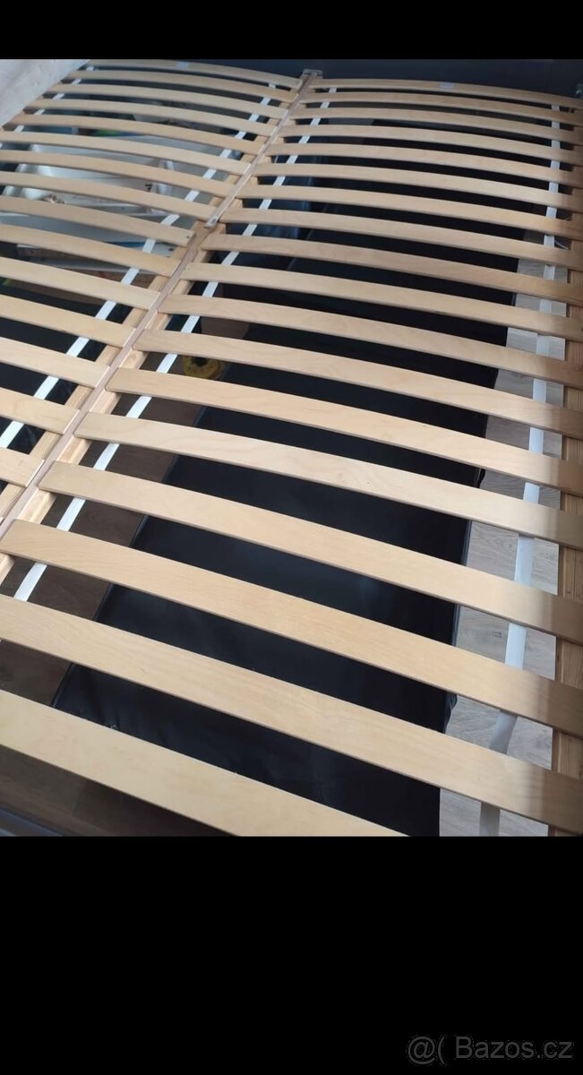 Rám postele z masivního dřeva 160x200 v grafitové barvě - 7