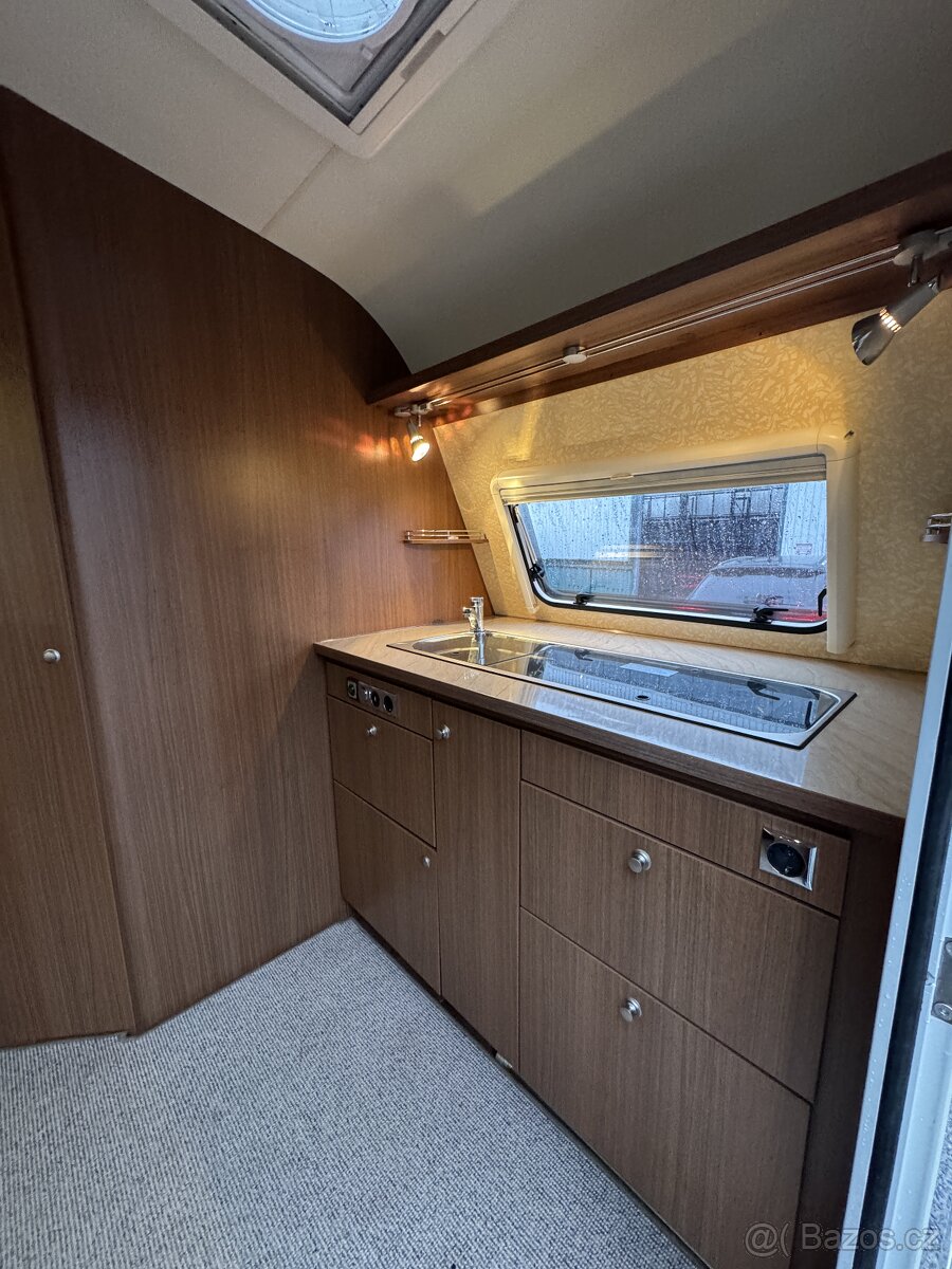 Bürstner Averso Plus 410 ~ Sklopná postel - 7