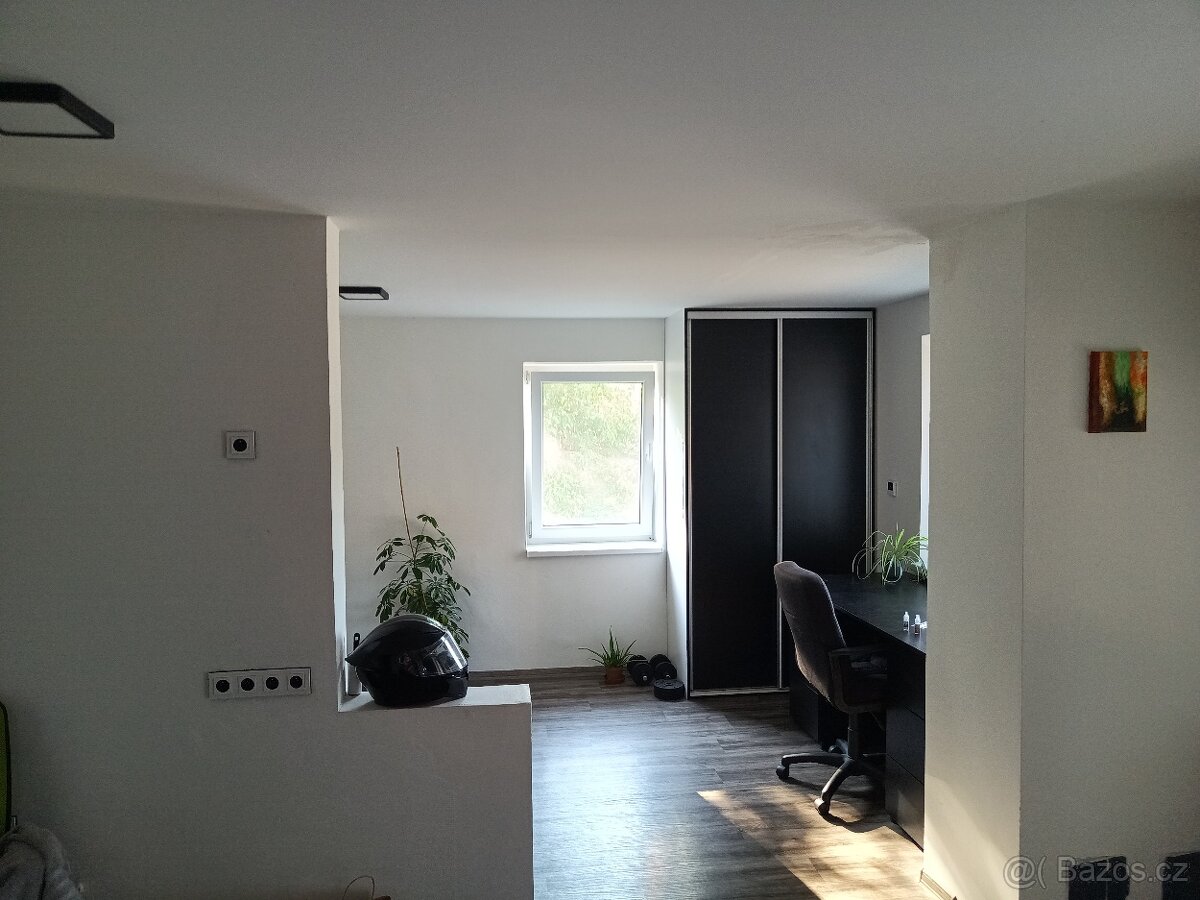 Kramolínský ranč – multifunkční budova - 7