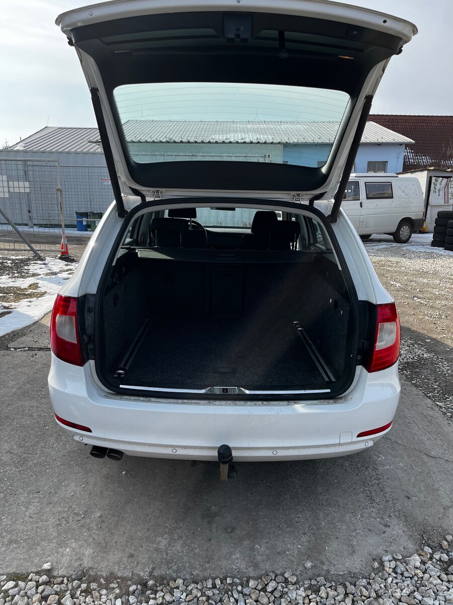 Škoda Superb combi - 7