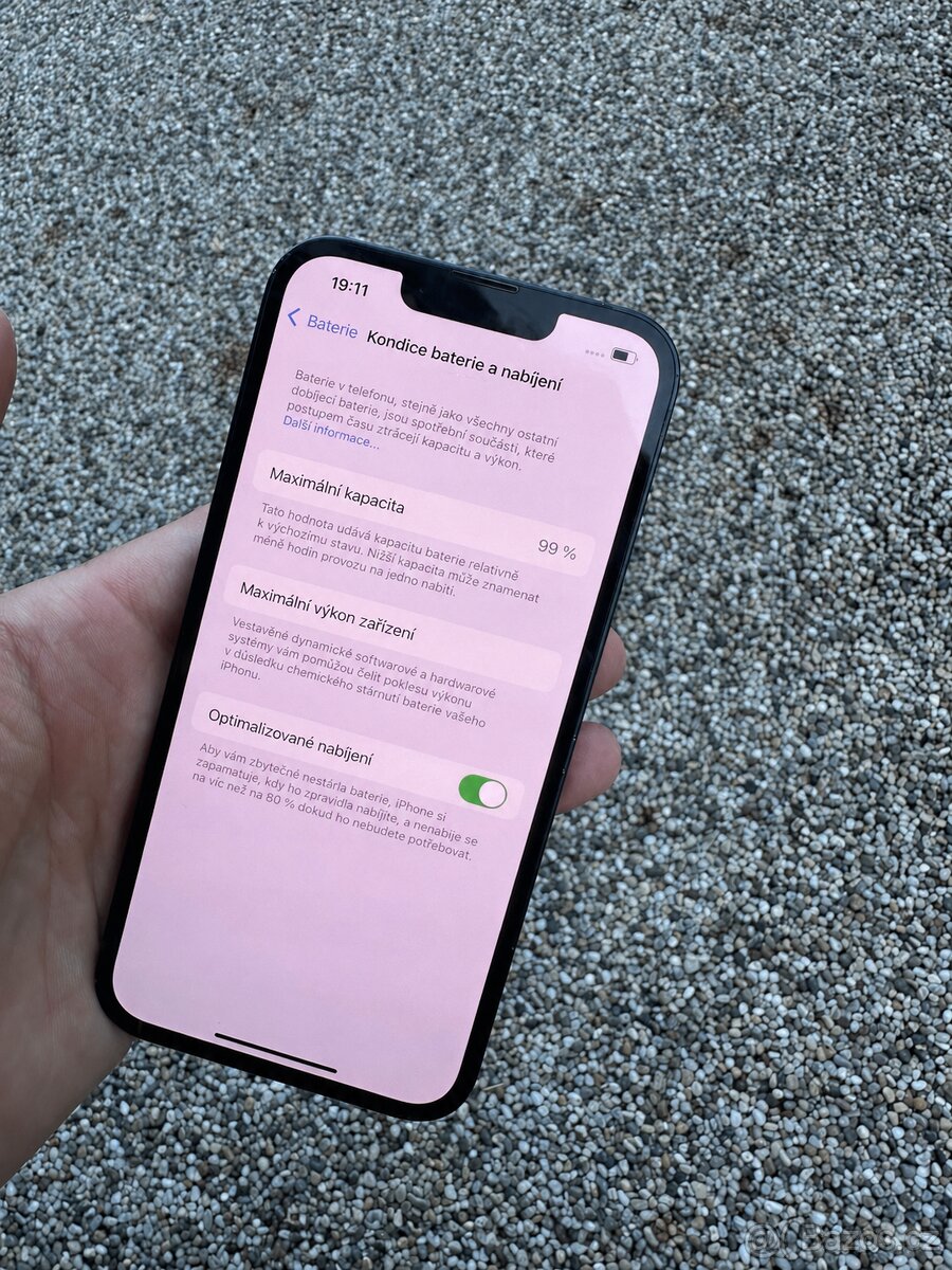 IPhone 13 - baterie 99% - 7