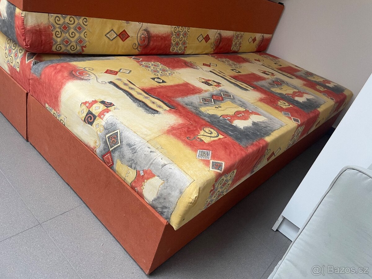 Postele, palandy a matrace - 7