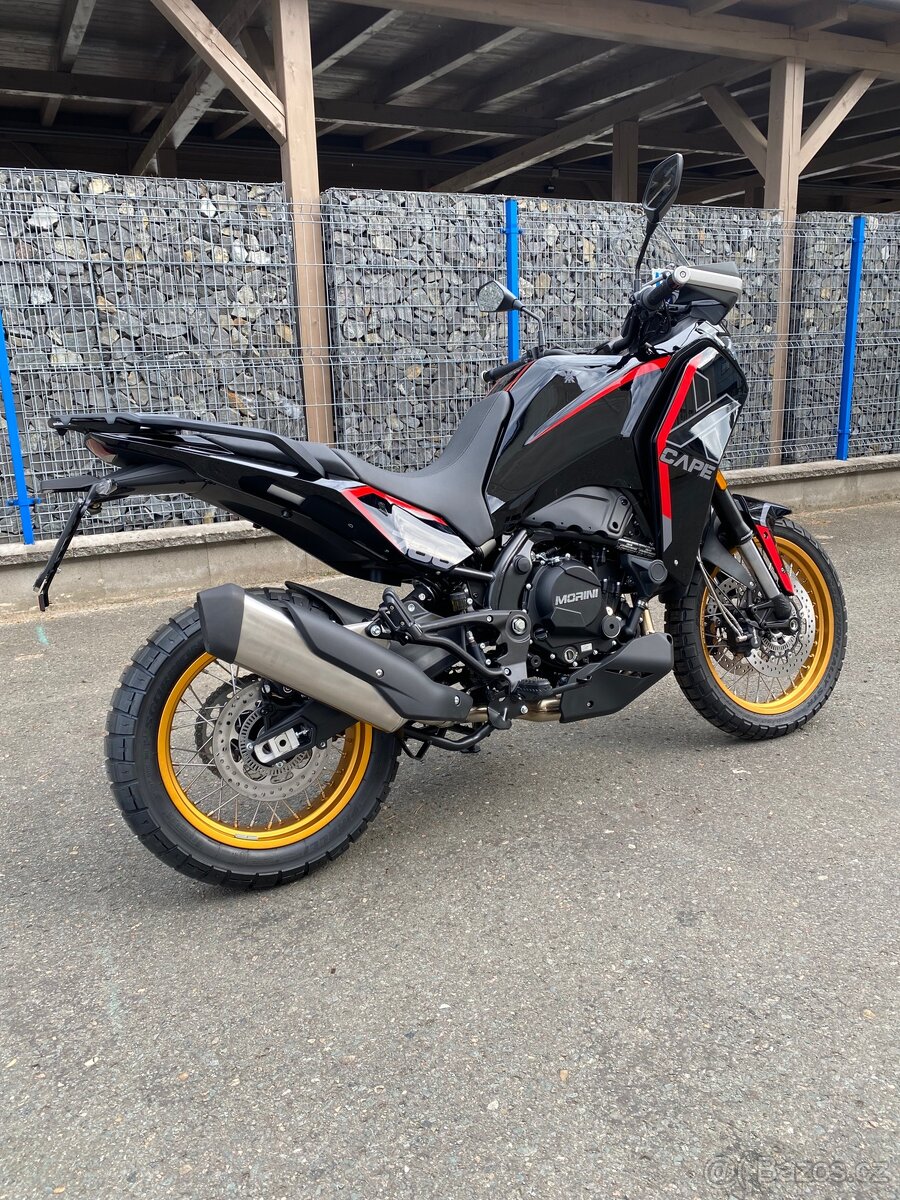 Moto Morini X-CAPE 700 Golden Edition - černá - 7