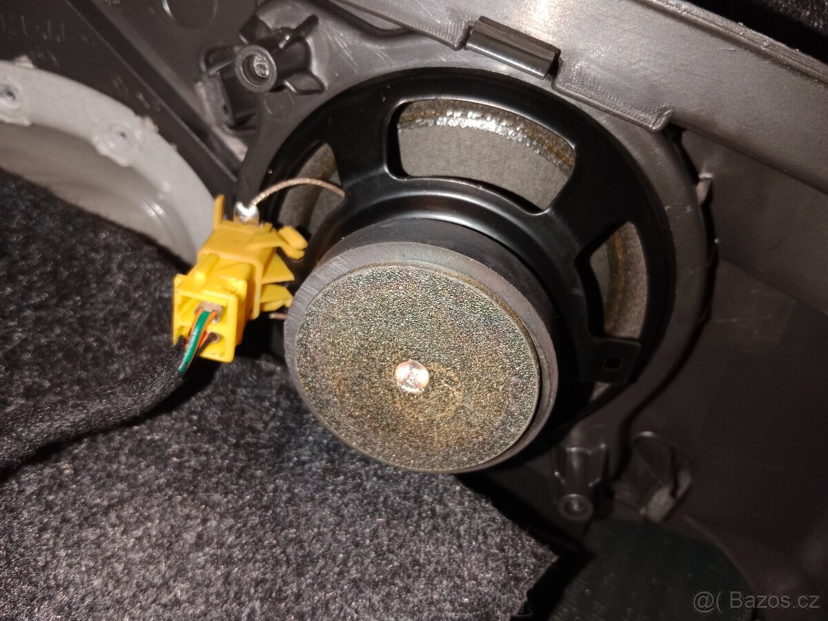 Prodám zbylé díly na Punto - 7