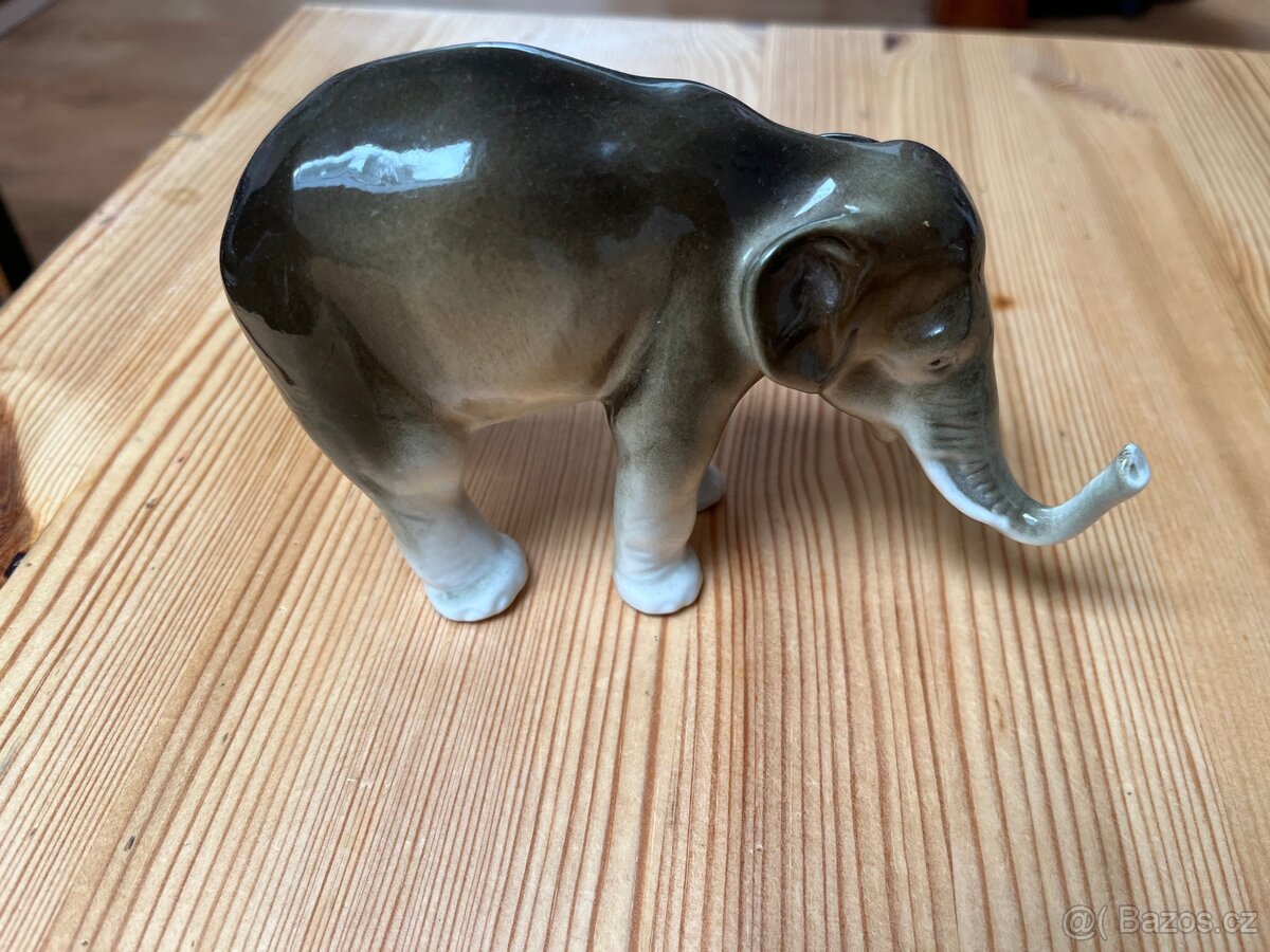 Sada tři porcelánových slonů - 7