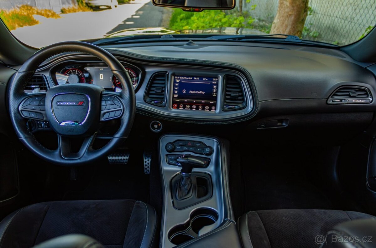 Dodge Challenger R/T 5.7 V8 / TOP STAV - 7