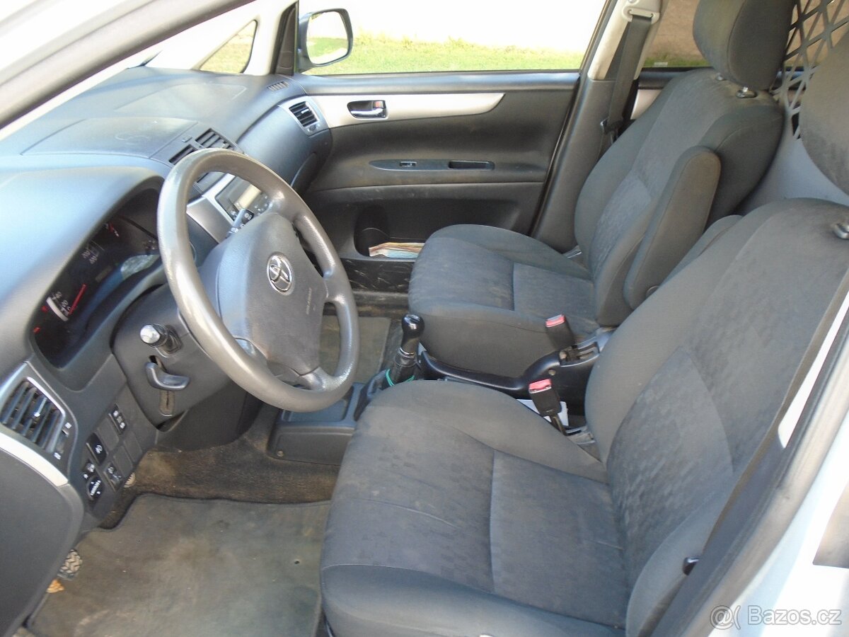 Toyota Avensis Vesro NA - 7