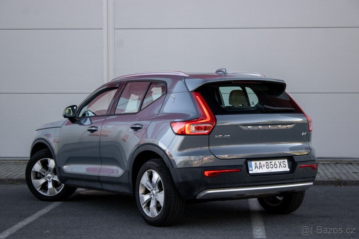 Volvo XC40 B4 AWD / 145kW / A8 / 2020 - 7
