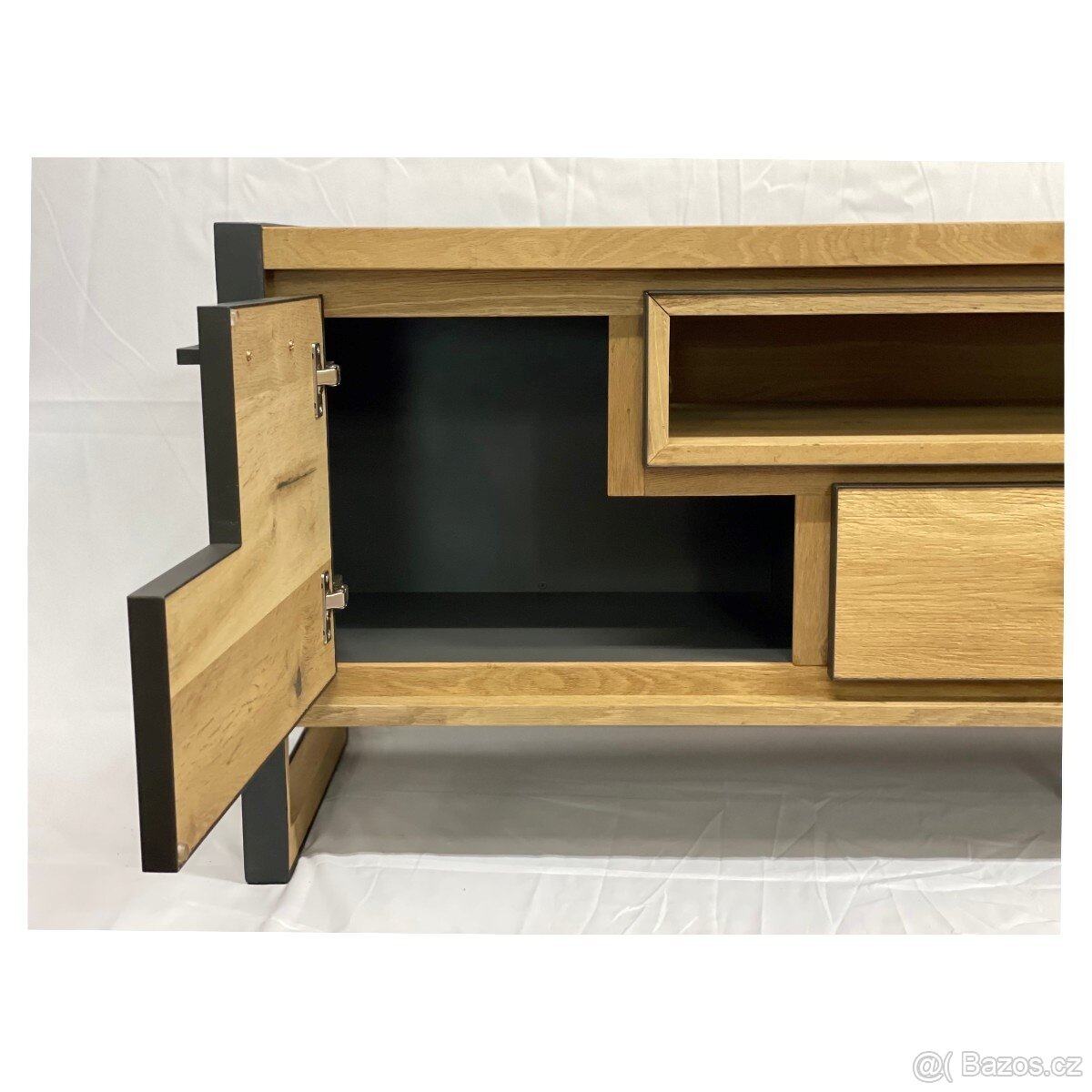 TV komoda z masivu Metalo – dub, LED, 170 cm - 7