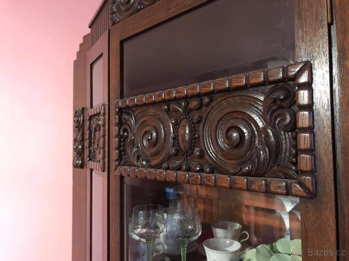 Prodám starý nábytek po renovaci . - 7