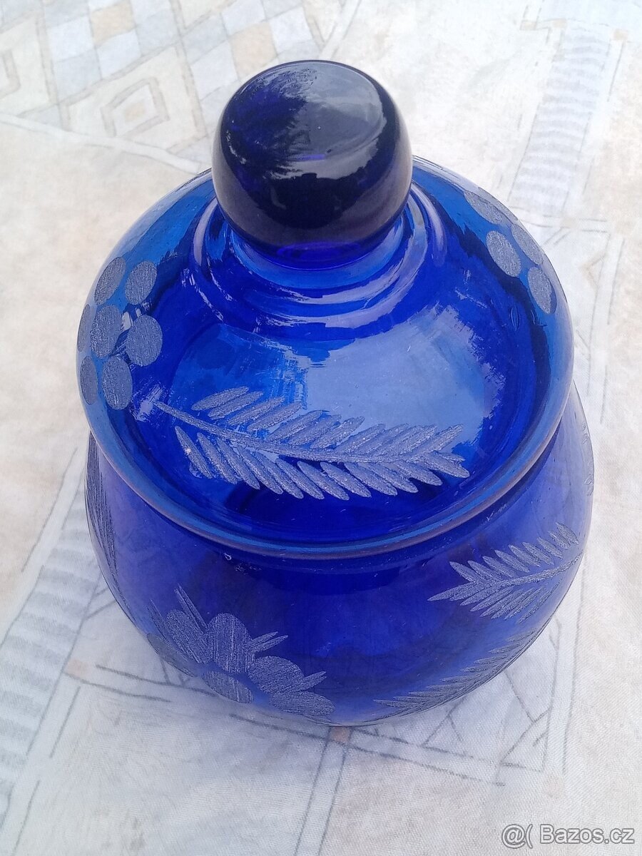 Prodám modrou broušenou cukřenku - 7