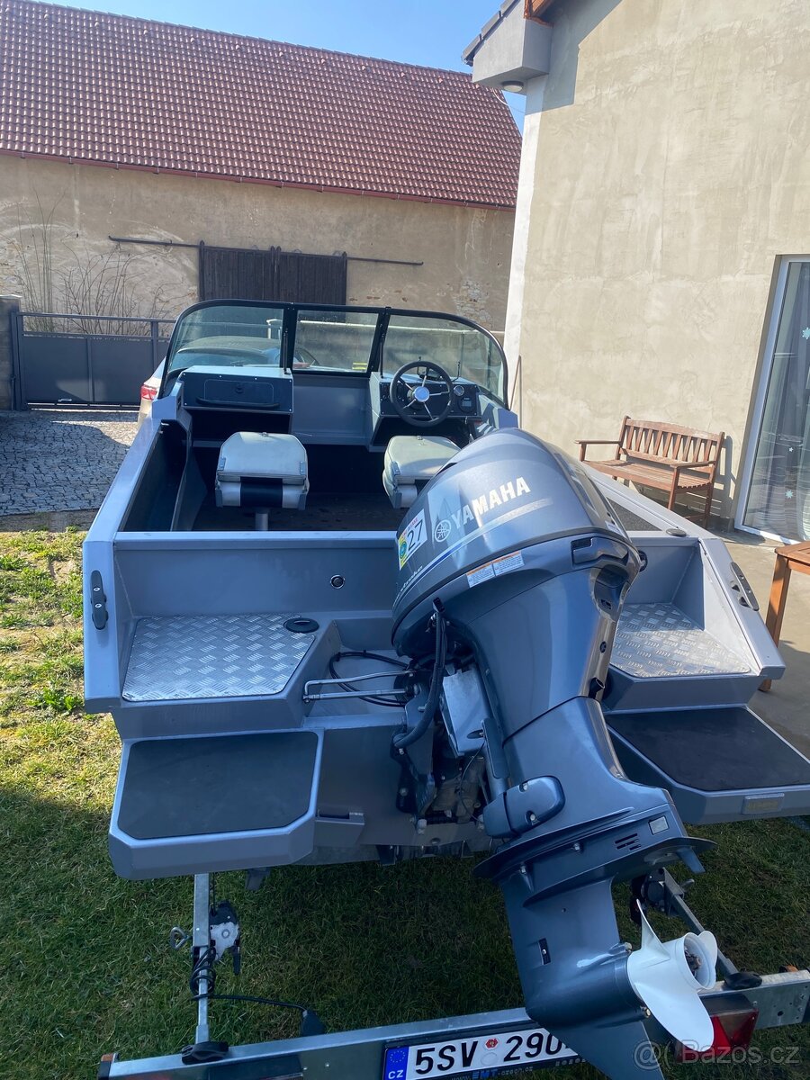 Rybářská loď člun - 7