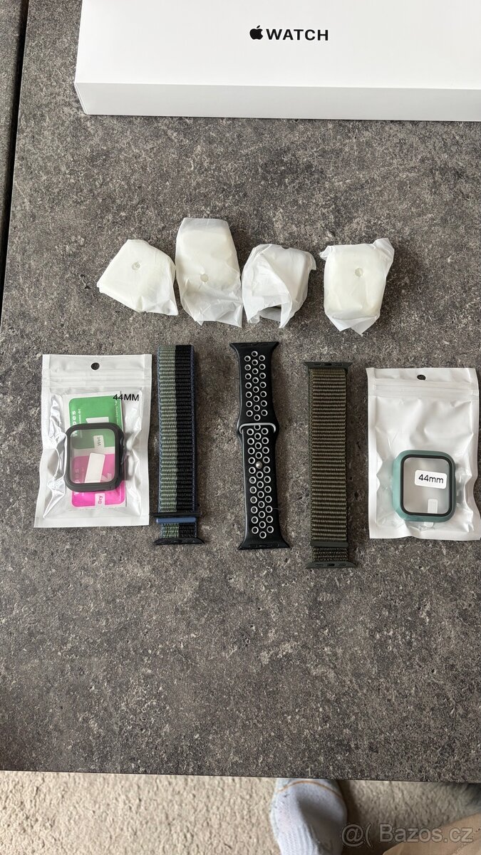 Apple watch SE 44mm - 7