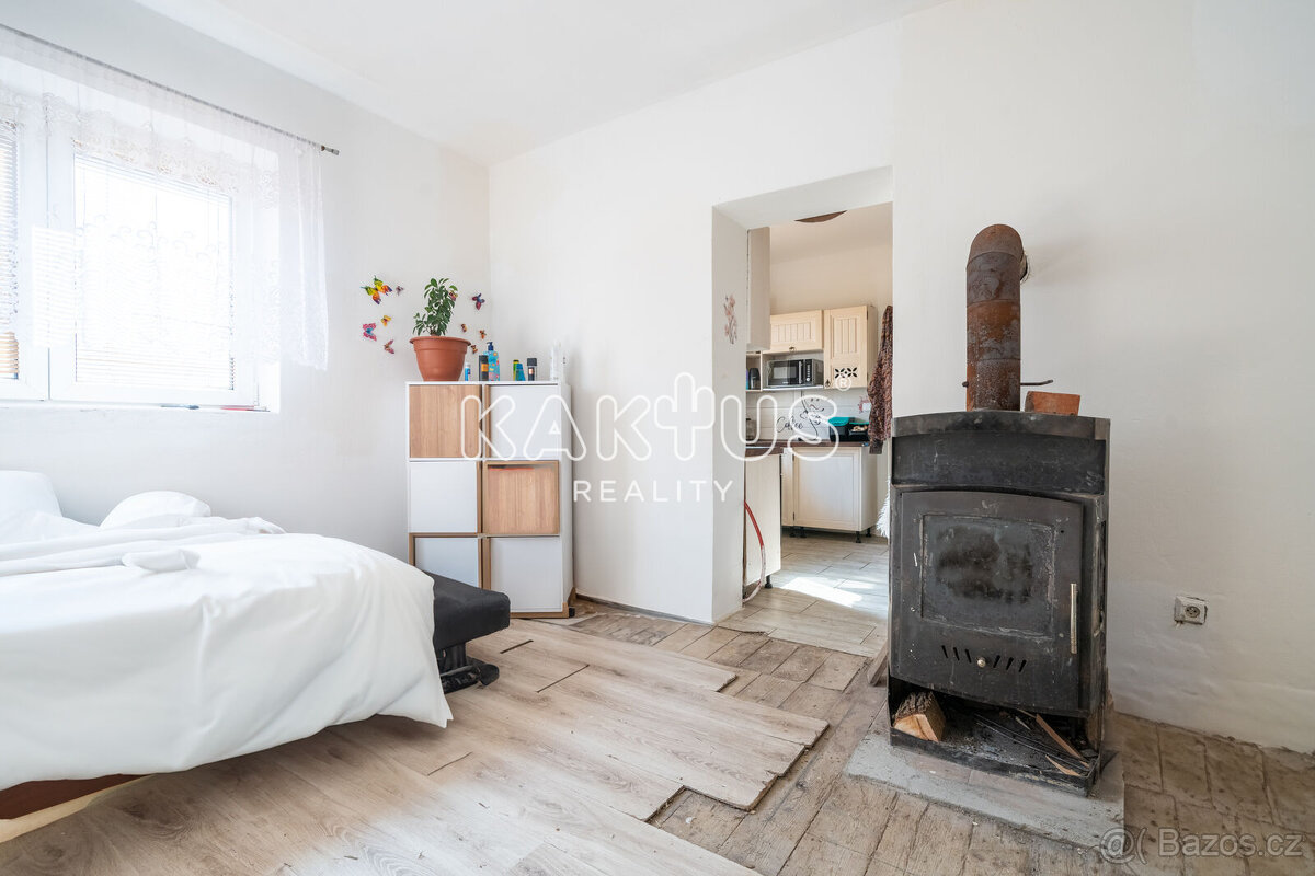 Prodej rodinného domu 3+1 (109 m2), obec Spálov okr. Nový Ji - 7