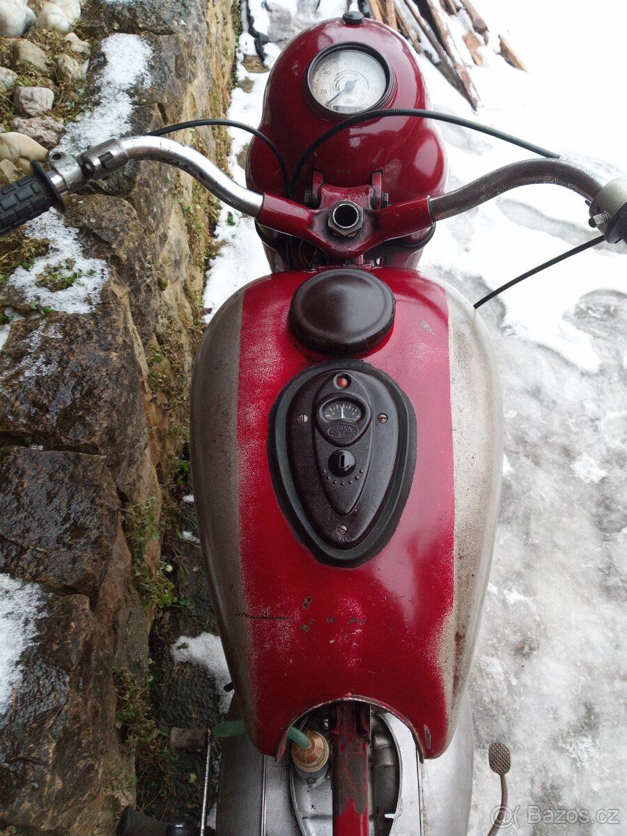 Jawa 250 pérák - 7