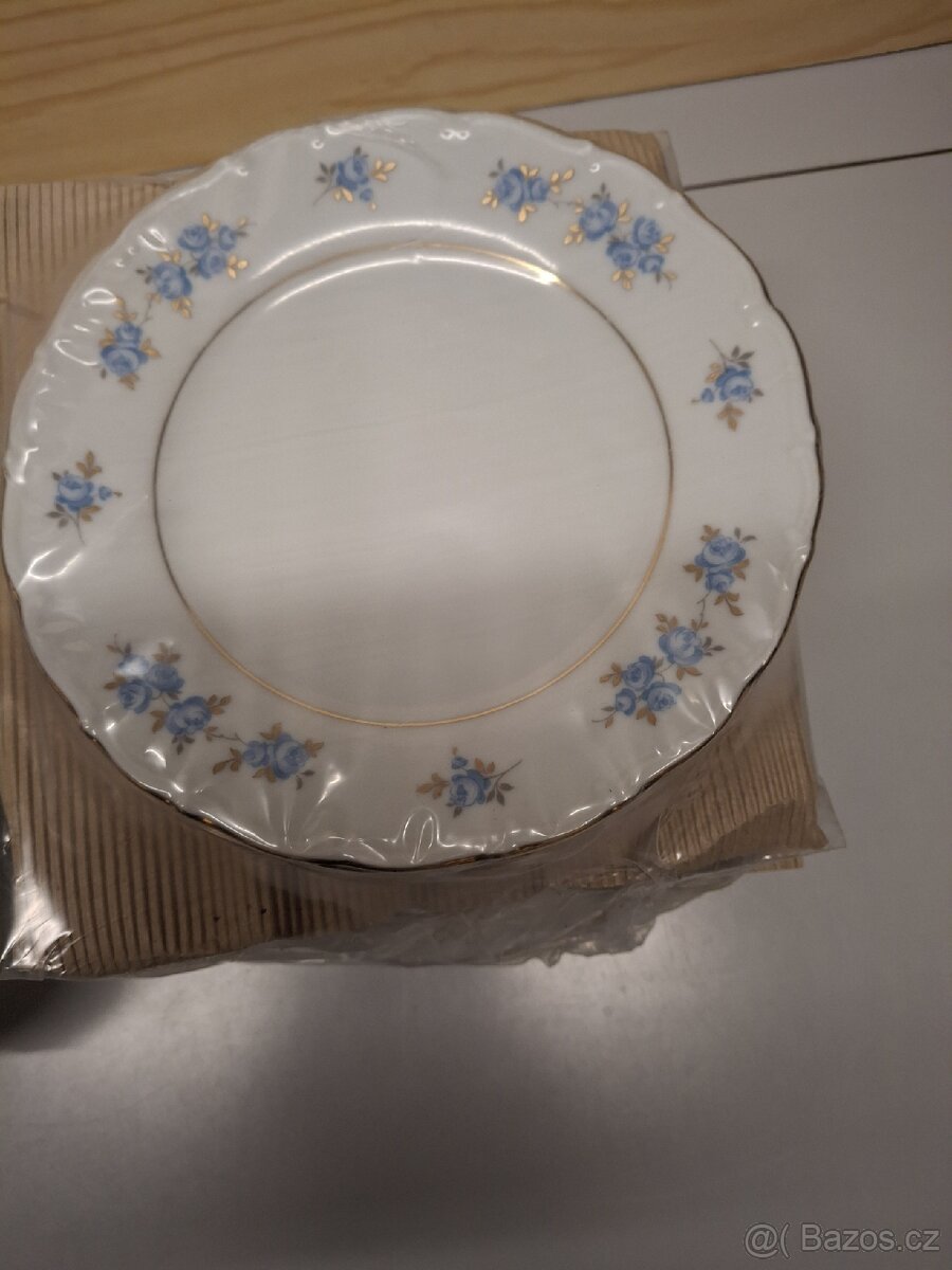 Jídelní souprava - 7