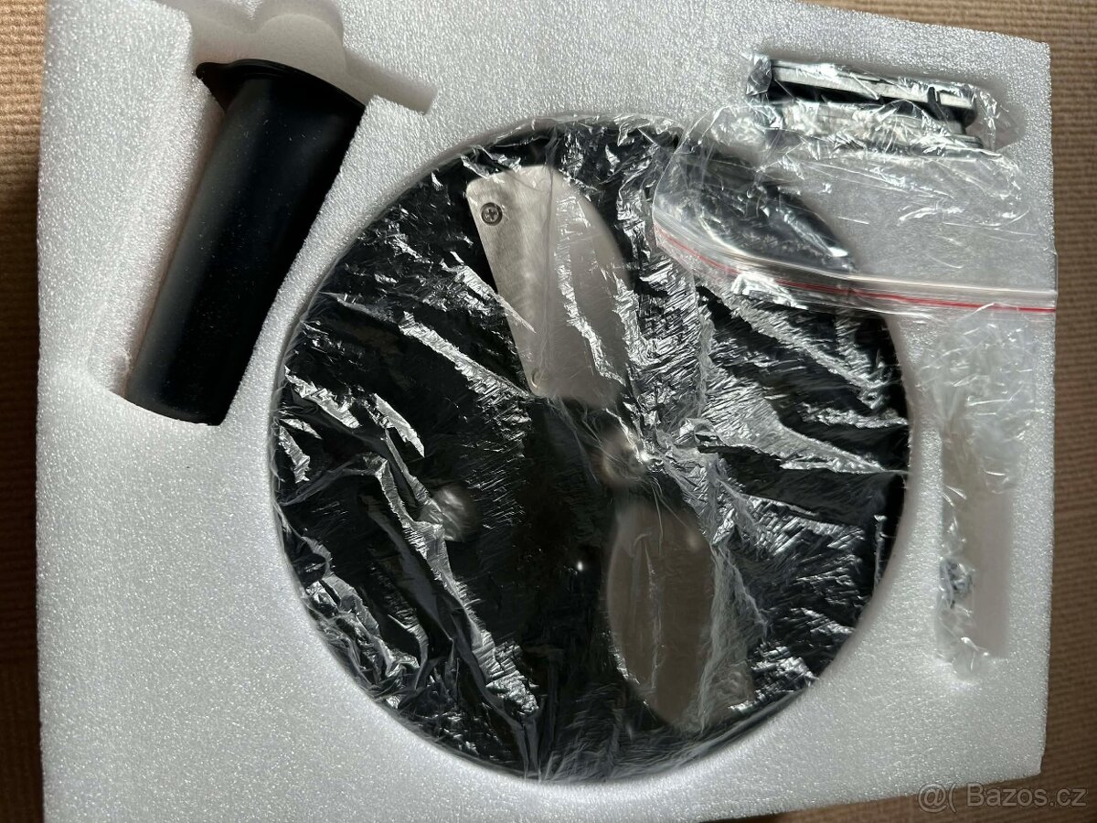 Kuchyňský robot / multifunkční food processor 7L – 600W - 7