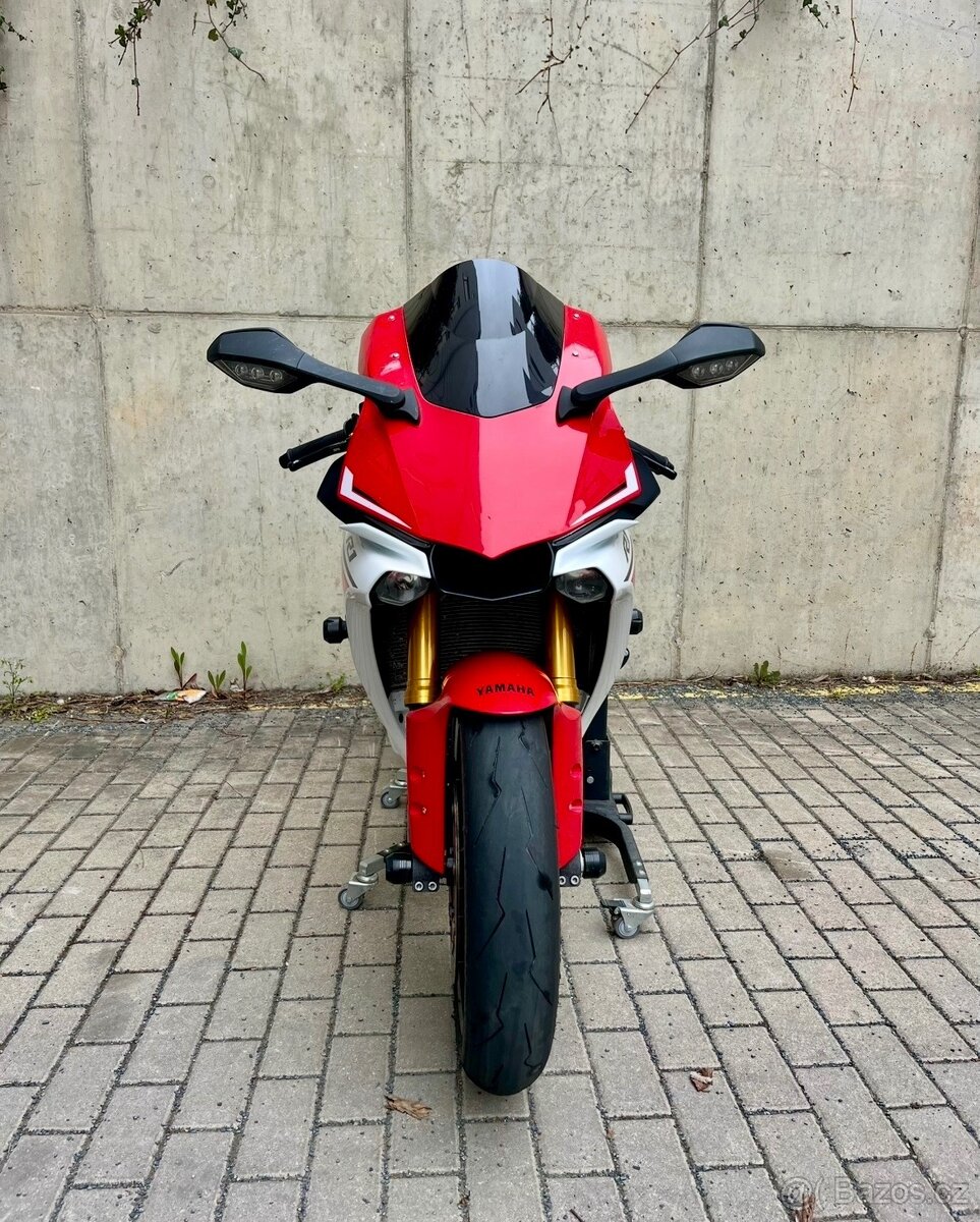 Yamaha YZF-R1 RN32 - 7