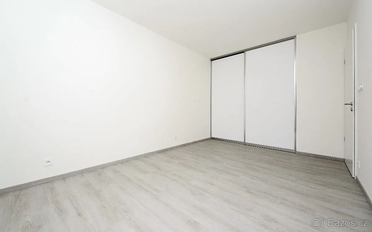 Pronájem bytu 2+kk 54 m² - 7