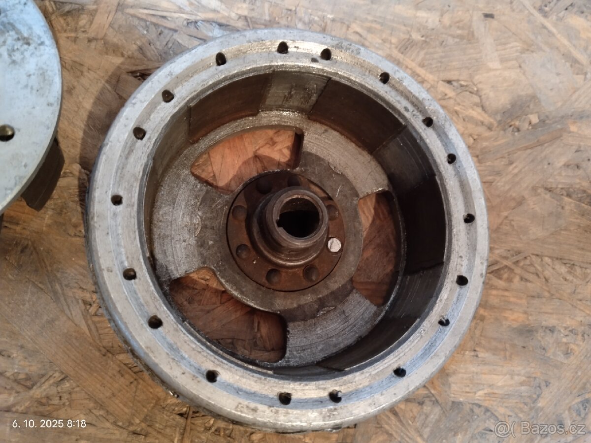 Manet M90 dvoupíst - 7