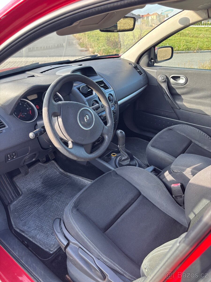 Renault Megane - 7